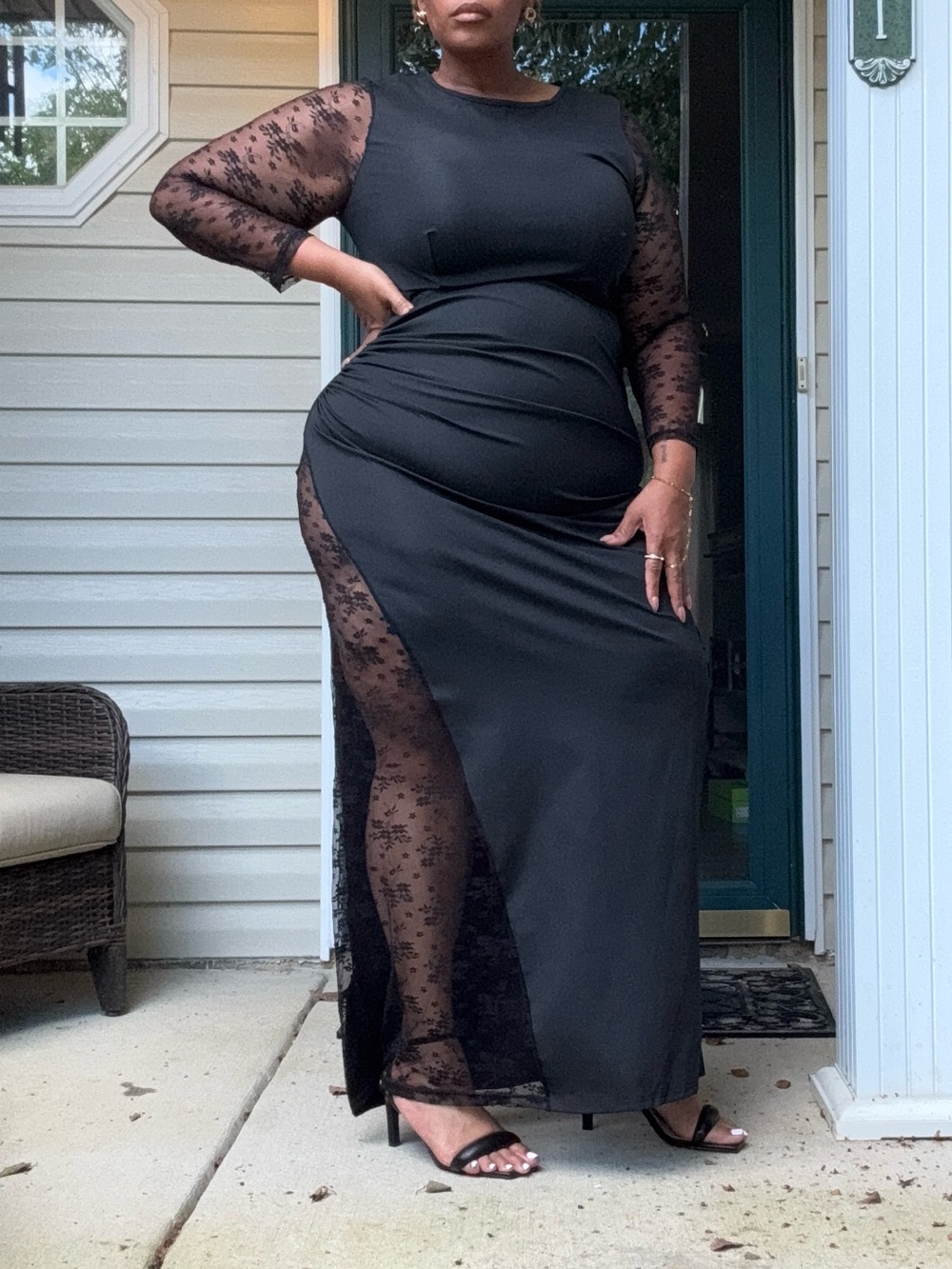 Black Lace-Sleeve Long Sleeve Maxi Dress — Elegant Evening Gown